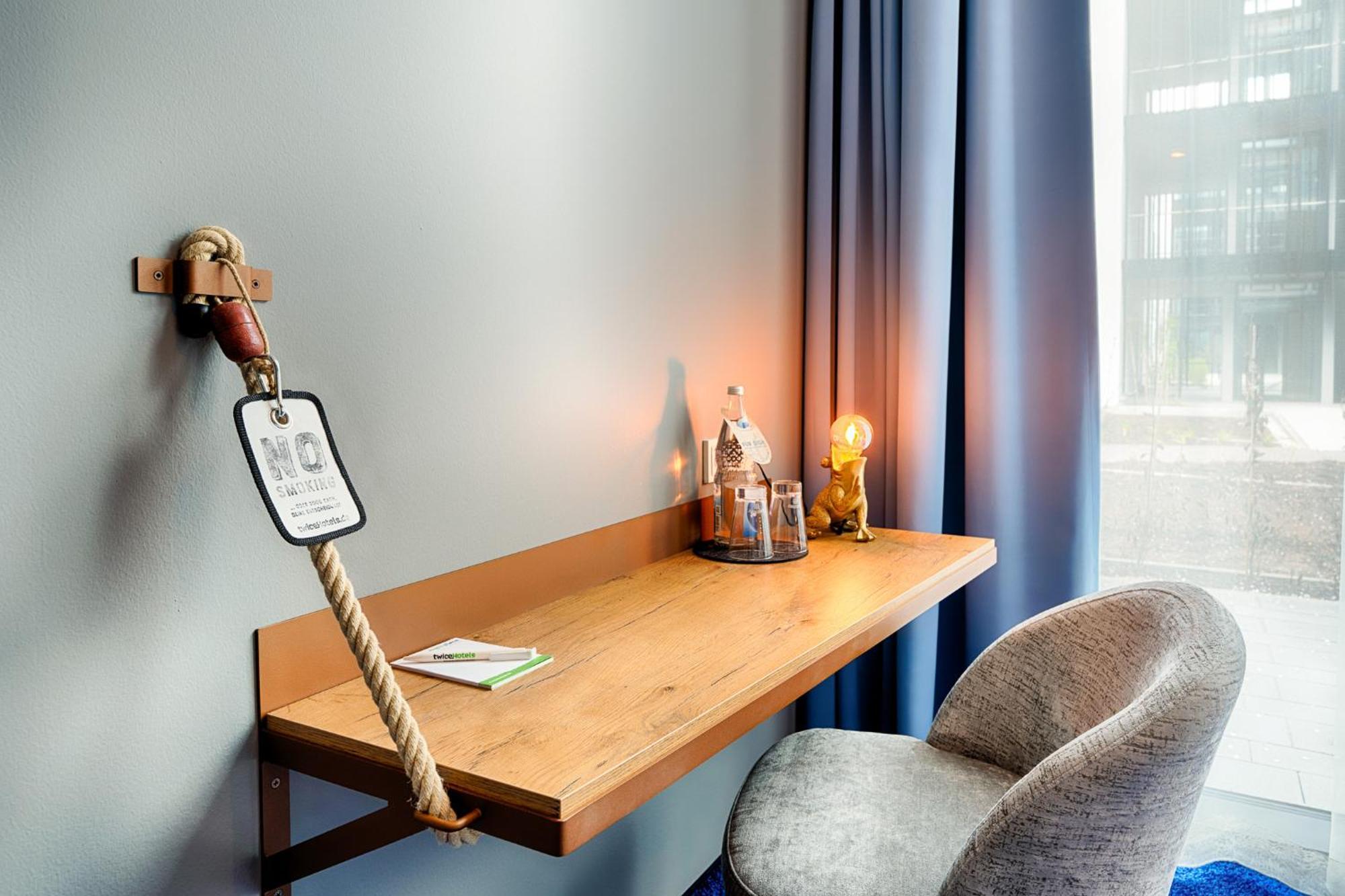 Mightytwice Hotel Achern Buitenkant foto