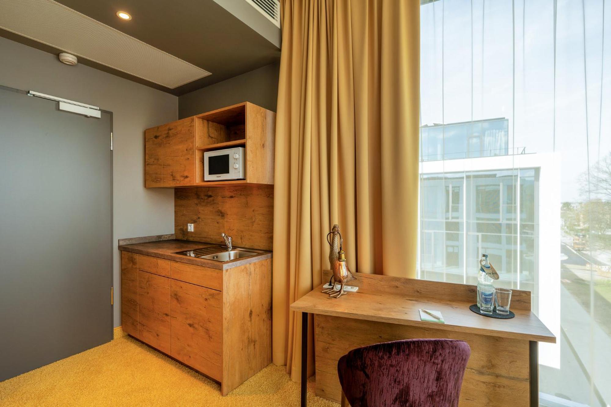 Mightytwice Hotel Achern Buitenkant foto